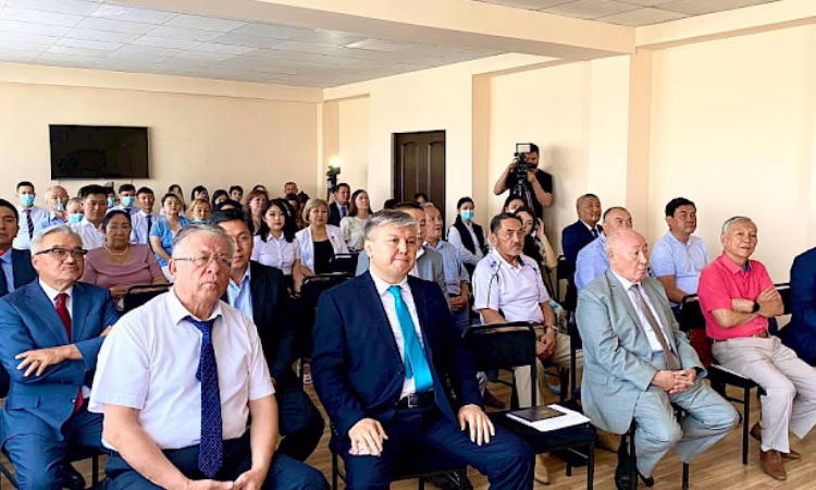 Представлена энциклопедия о становлении финансового рынка Кыргызстана