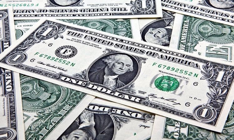 Первая интервенция декабря: продано более $5 млн