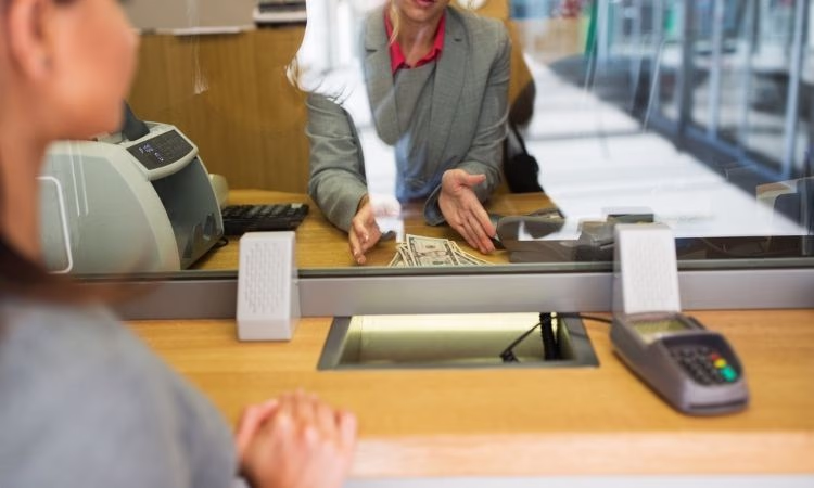 Банки Кыргызстана смогут работать уже сегодня