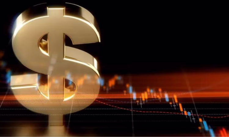 За два дня доллар в Кыргызстане подешевел на 10 сомов