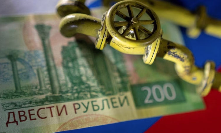 Германия начала платить за российский газ рублями