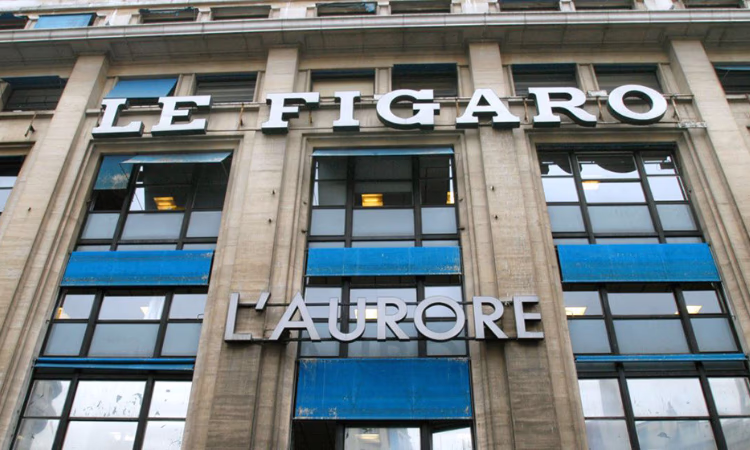 «Назад, к лошадям, каретам и рикшам» - французы осудили новые санкции ЕС