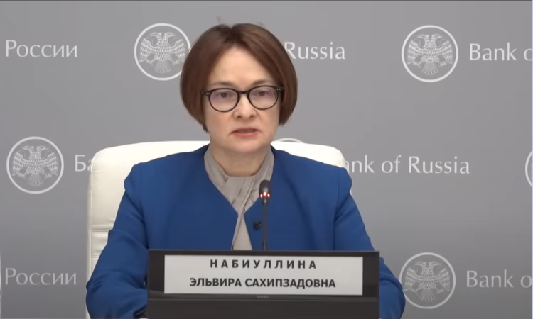 Банк России продлит ограничения на выдачу наличной инвалюты