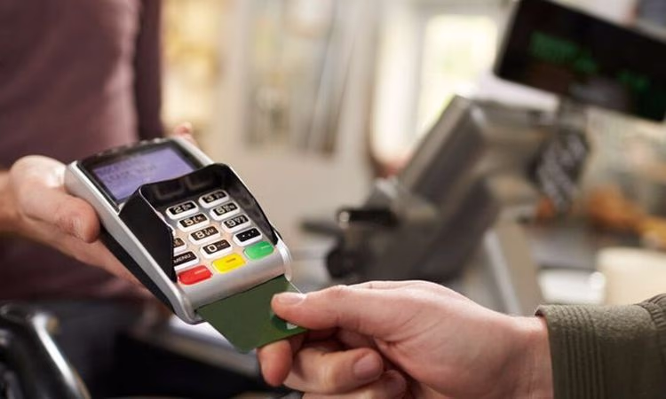 Комбанки урегулируют электронные платежи