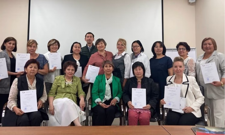 НБ КР провел тренинг по финграмотности для учителей-мультипликаторов