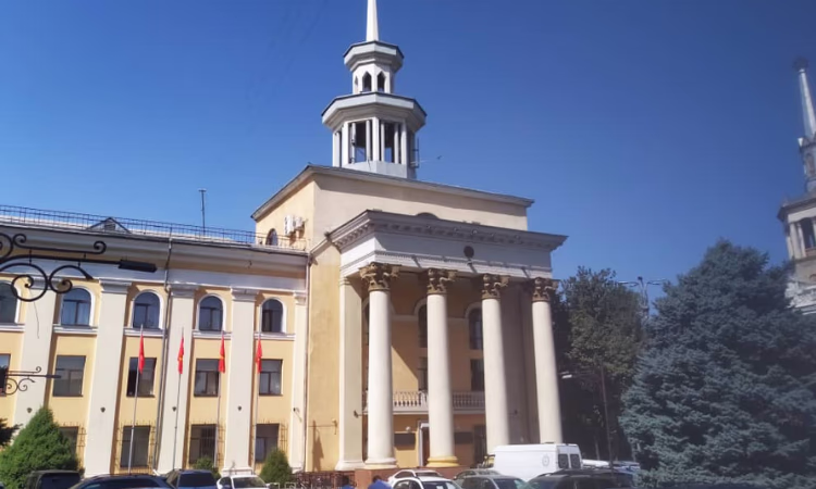 Минимальный размер уставного и собственного капиталов комбанков увеличат