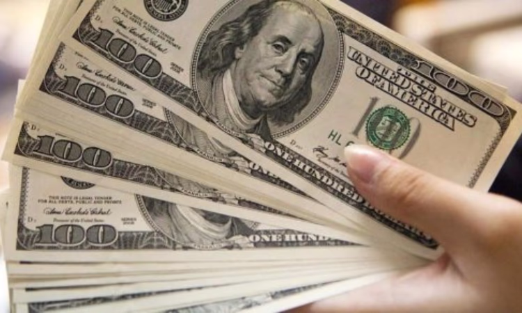 «Бакай Банк» продлил комиссию за обналичивание иностранной валюты