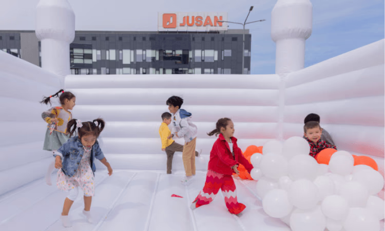 Jusan Bank поддержал выпуск книги по финансовой грамотности для детей