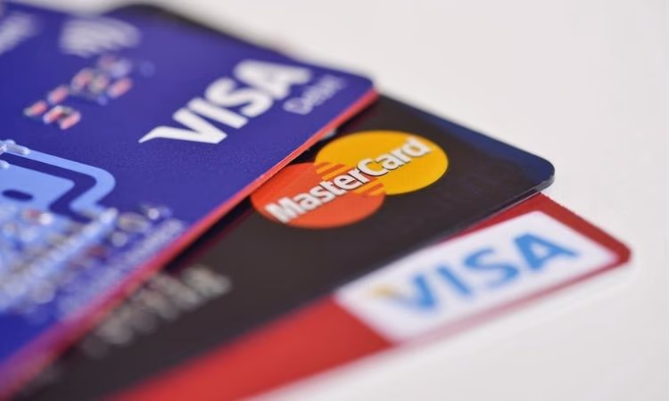 Банковские карты в Кыргызстане: кто предоставляет услуги?