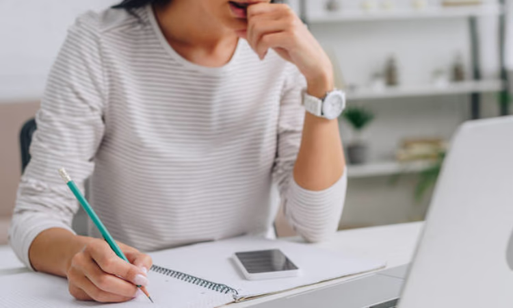 Проект «Акыл Айым» приглашает женщин для обучения цифровым профессиям