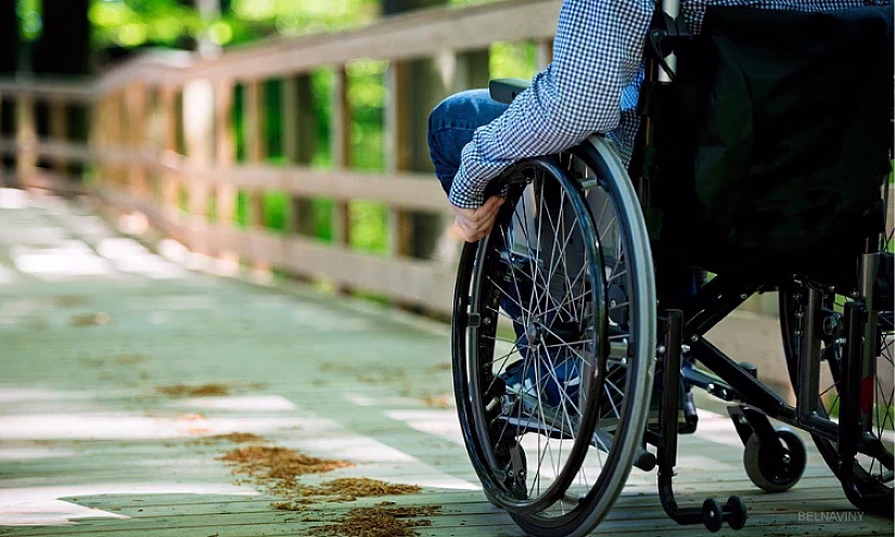 У 336 банкоматов и 516 платежных терминалов в КР нет пандусов