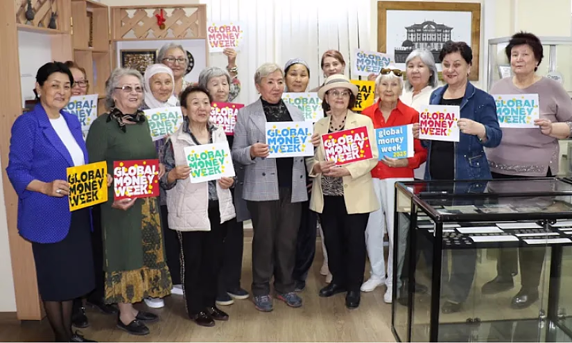 Пенсионеры столицы посетили нумизматический музей Нацбанка