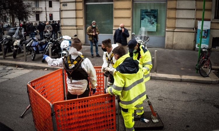 Грабители обчистили банк через канализацию