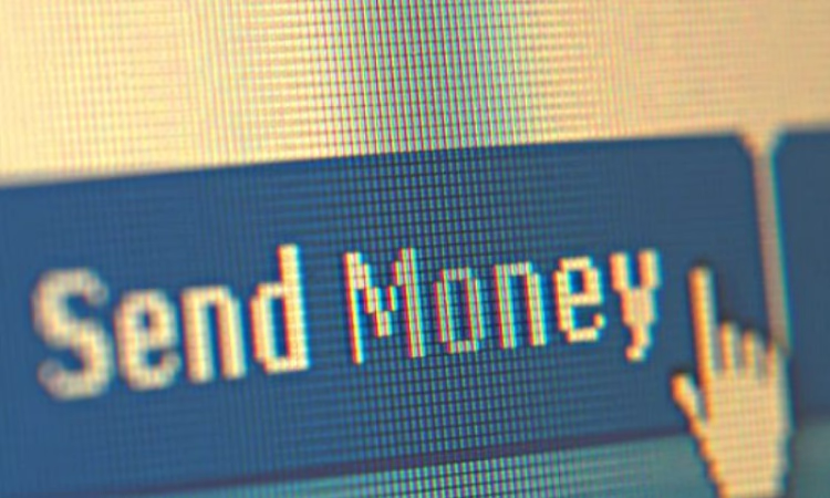 В апреле отмечен рекордный в году приток денежных переводов в КР