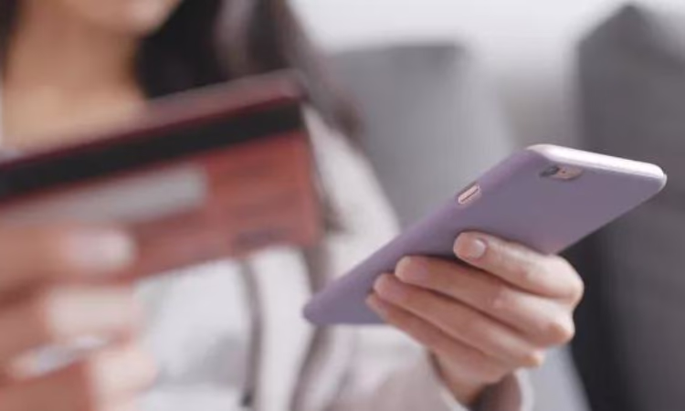 Москвичка перевела 1,5 млн рублей после звонка «сотрудника Центробанка»