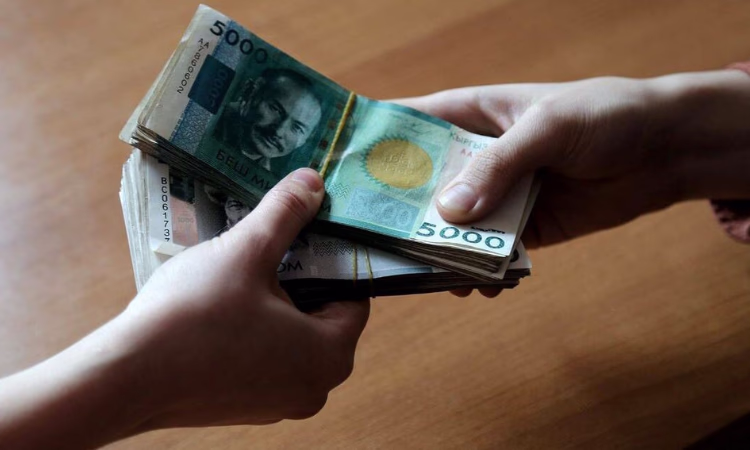 Крупный бизнес могут обязать платить 4-процентный налог с продаж