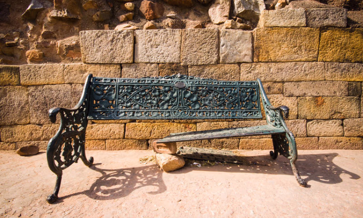 Какова этимология слова «банкрот»?