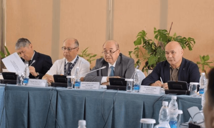 Депутаты ЖК КР приняли участие в семинаре НБ КР об итогах 2022 года