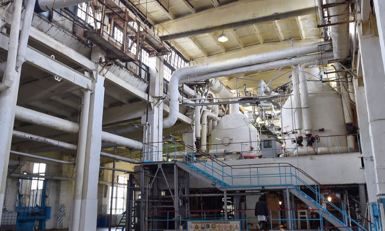 Создано ОАО «Кыргызиндустрия» с уставным капиталом в 1 миллиард сомов