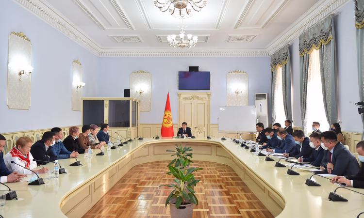 Индивидуальные условия введения ККМ разработают для малого бизнеса