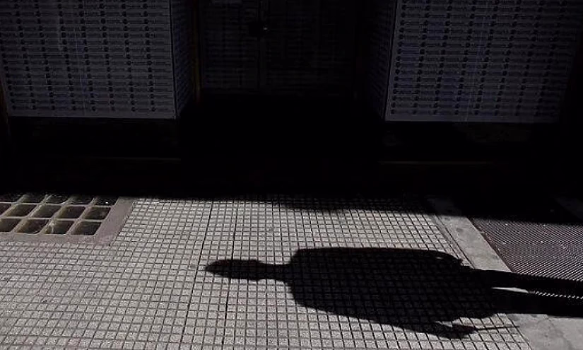 Трех кыргызстанцев оштрафовали за теневой обмен валют