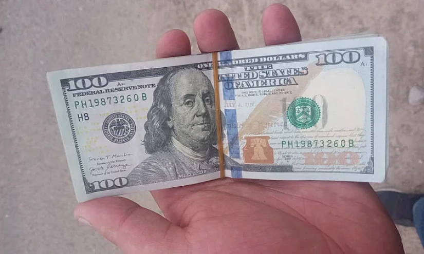 В Джалал-Абаде задержан мужчина с поддельными долларами