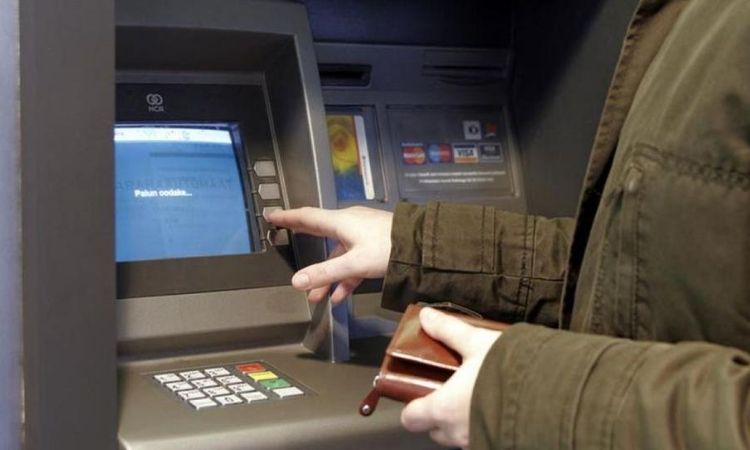 Более 13 млн транзакций проведено банковскими картами