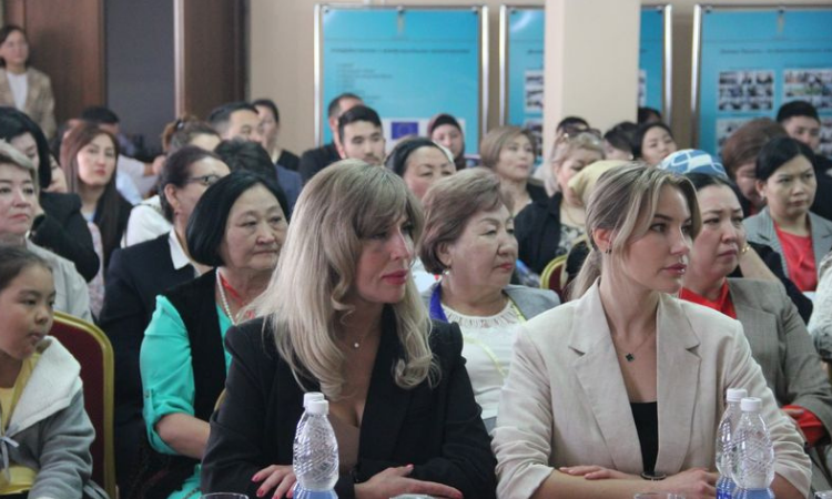 Конгресс женщин Кыргызстана приглашает женщин на бесплатные курсы