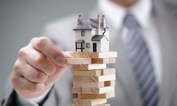Каковы риски покупки и продажи недвижимости по доверенности?