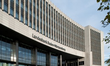 Landesbank ограничил возможность SWIFT-платежей в евро для ряда банков КР